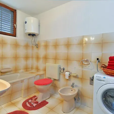 Holiday home Fuer 6 Personen Ca 70 Qm In Galizana, Istrien Istrische Riviera *